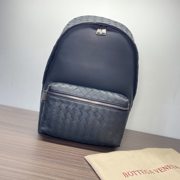 ボッテガヴェネタバッグ着用イメージ